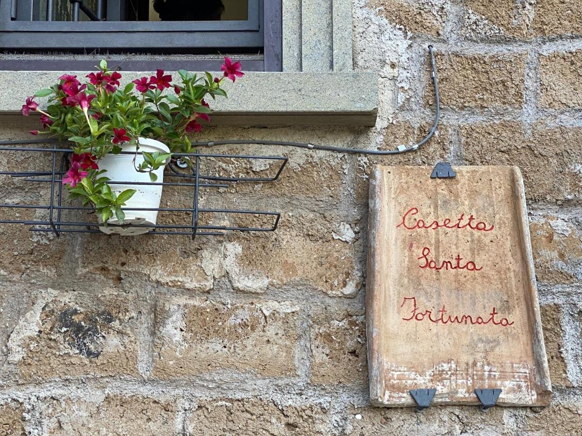 Casetta Santa Fortunata Guest House Sutri Exterior photo