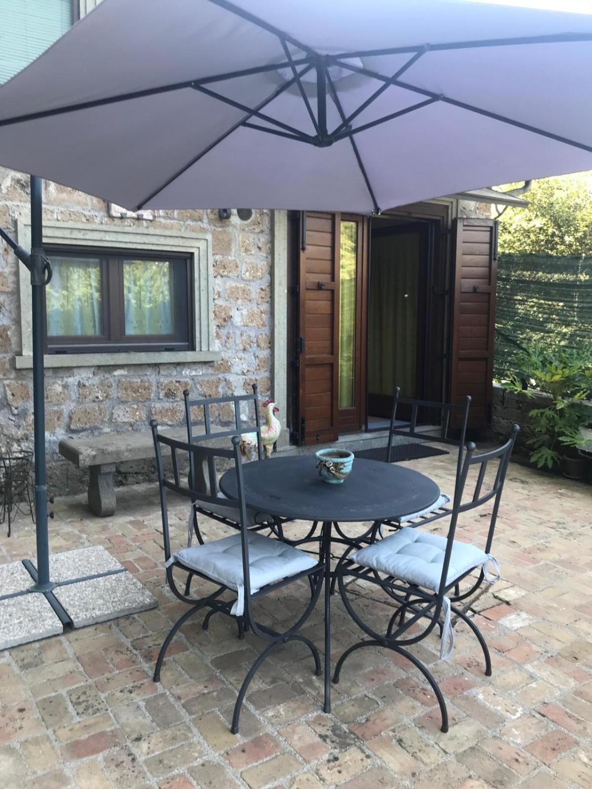 Casetta Santa Fortunata Guest House Sutri Exterior photo