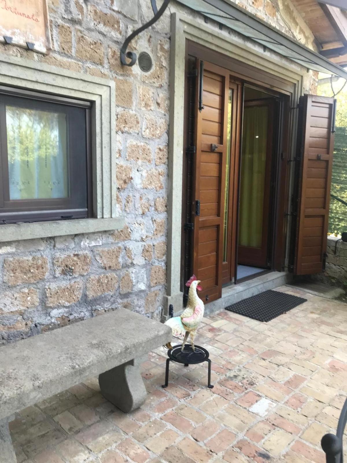 Casetta Santa Fortunata Guest House Sutri Exterior photo