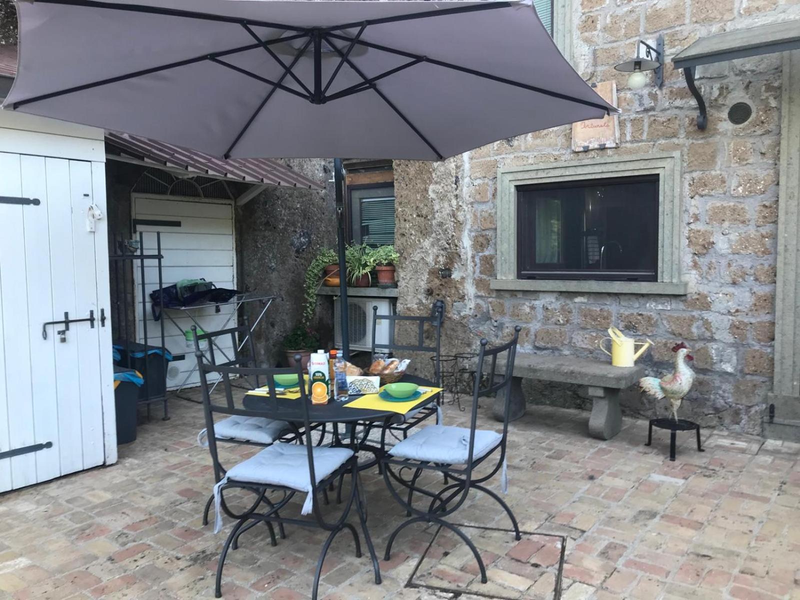 Casetta Santa Fortunata Guest House Sutri Exterior photo