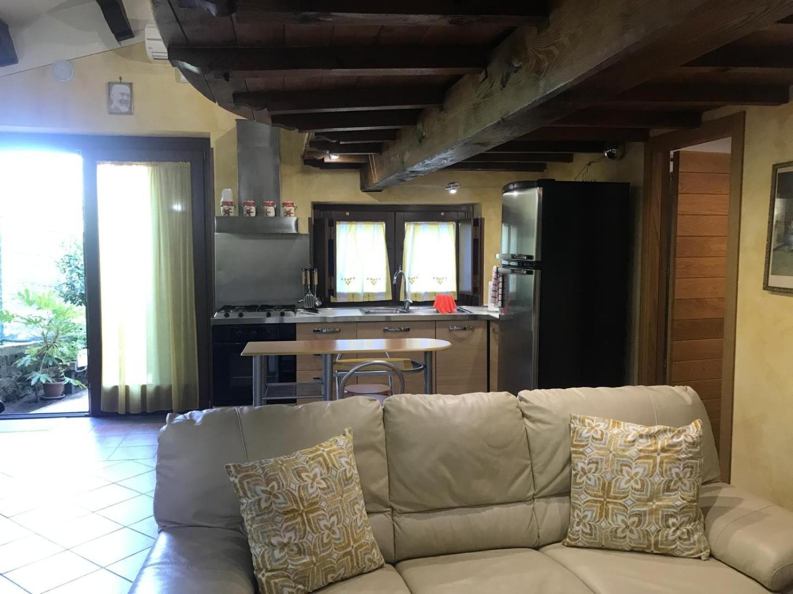 Casetta Santa Fortunata Guest House Sutri Exterior photo